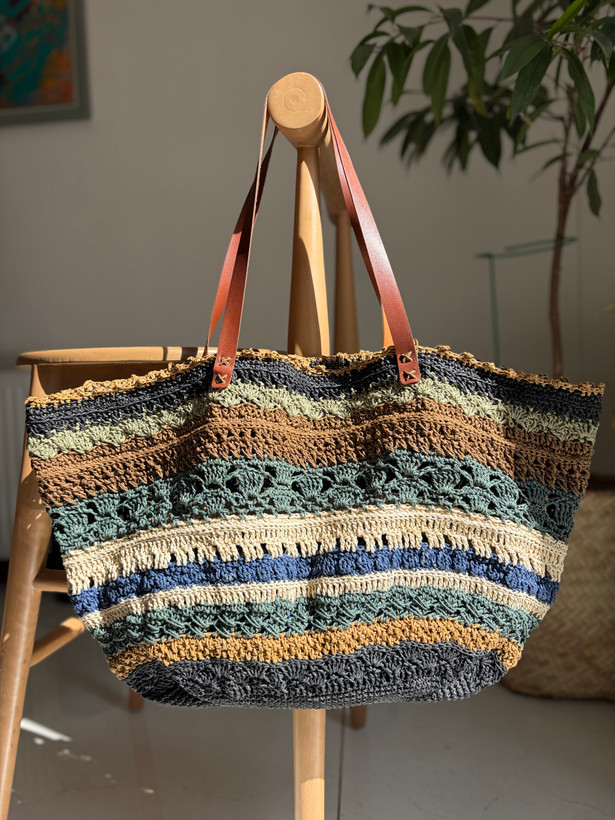 کیف رافیا اورسایز رنگی